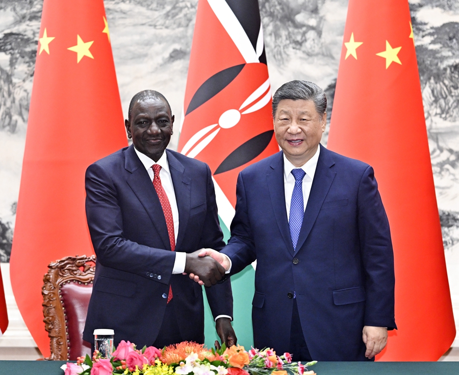 Presiden Xi Jinping Adakan Pertemuan dengan Presiden Kenya di Beijing