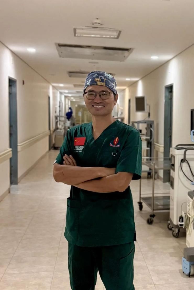 Foto Zhang Junqiao ketika di Hospital Kebangsaan Muhimbili di Dar es Salaam, Tanzania.