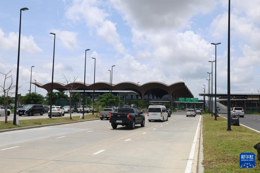 Lapangan Terbang Baharu Kemboja Mula Operasi