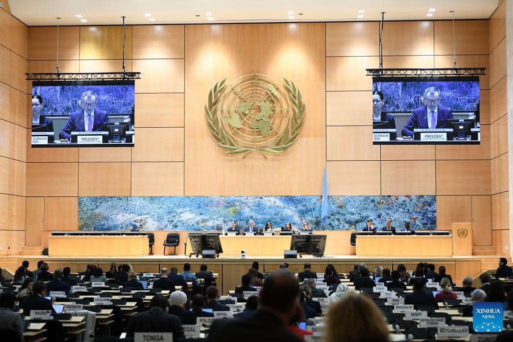 Para delegasi menghadiri sesi ke-50 Kumpulan Kerja Kajian Berkala Sejagat (UPR) Majlis Hak Asasi Manusia Pertubuhan Bangsa-Bangsa Bersatu (UNHRC) di Geneva, Switzerland pada 7 November 2025. (Xinhua/Lian Yi)