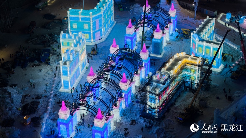 Taman Tema Ais, Salji Terbesar Dunia Bakal Buka di Harbin