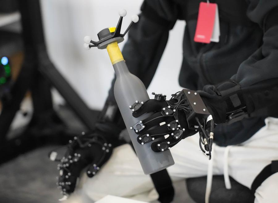 Robot Manusia Makin Pintar Selepas Latihan “Sekolah Robot”