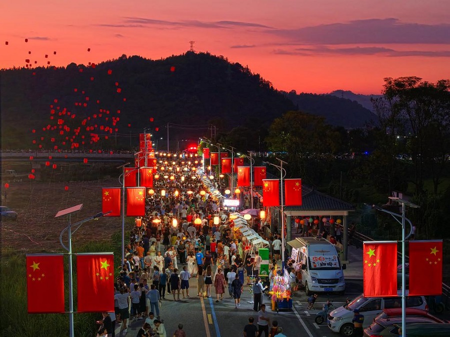 China Rekod Pertumbuhan Penggunaan yang Stabil Pada Cuti Minggu Emas Super 2025