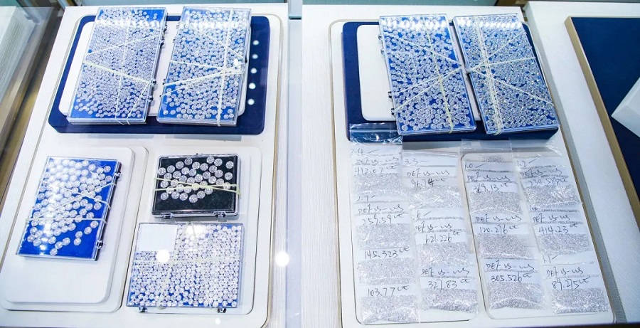 Industri Berlian Buatan Makmal Subur di China