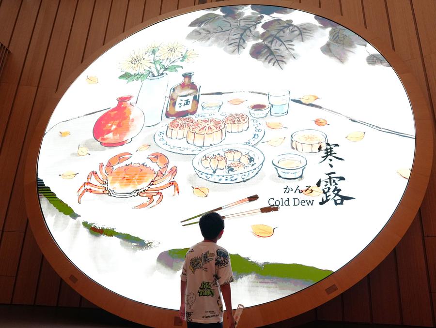 Seorang pelancong melawat Pavilion China di Ekspo Osaka 2025 di Jepun pada 11 Julai 2025. (Xinhua/Jia Haocheng)