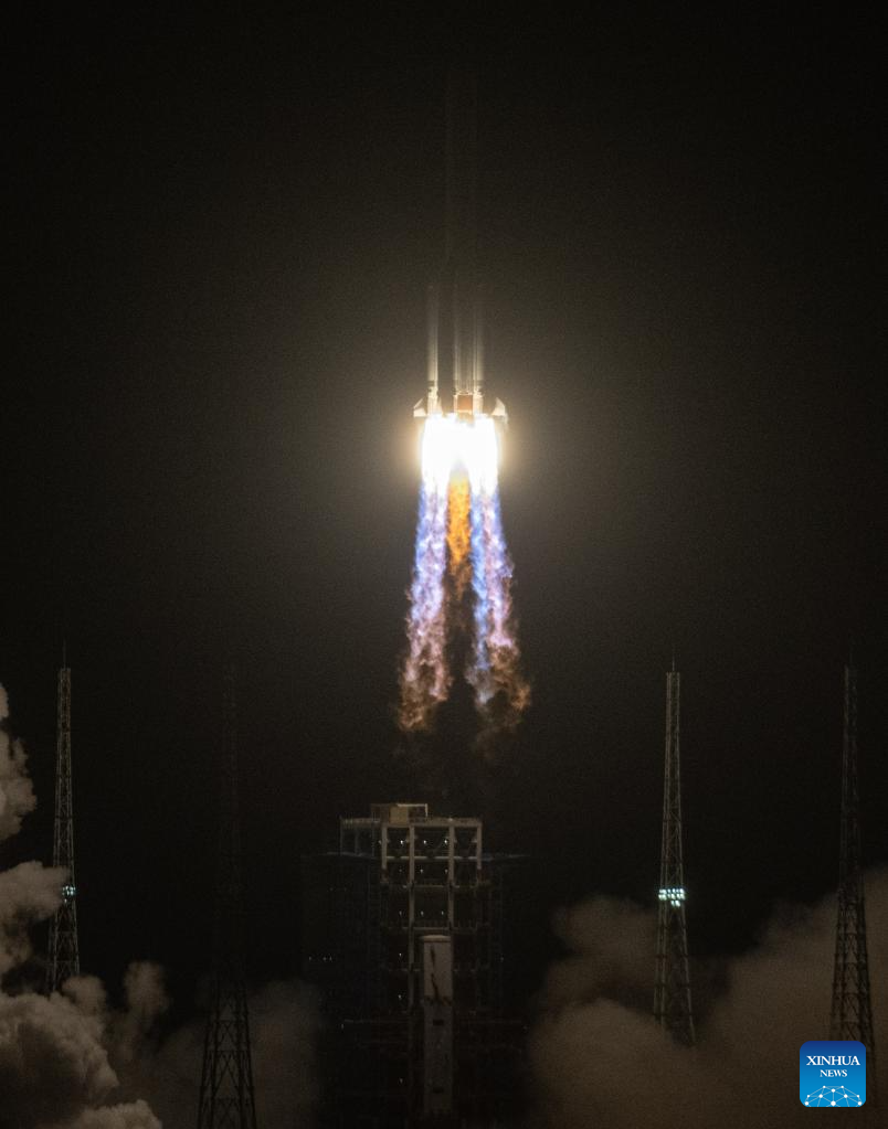 China Lancar Satelit Ujian Teknologi Komunikasi Baharu