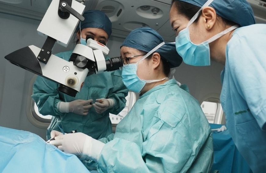 Hospital Pesawat China Tawar Perubatan Percuma di Laos