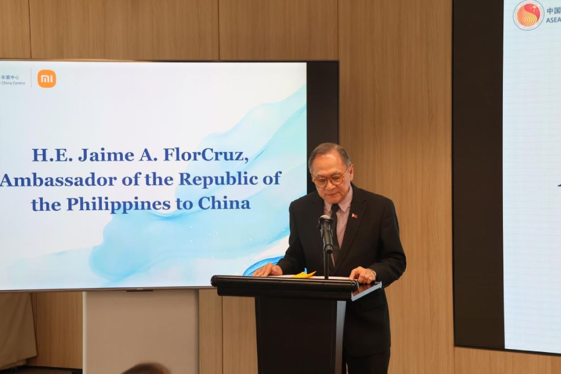 Duta besar Filipina ke China, Jaime FlorCruz memberi ucapan pada acara dialog. (Foto ihsan Pusat ASEAN-China)