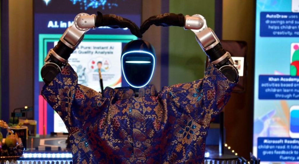 Robot Manusia dari China Tampil pada Sambutan Hari Raya Brunei