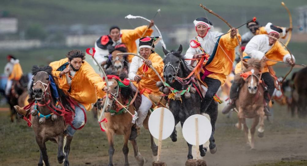 Acara Berkuda di Sichuan Serlah Kemahiran Tradisional