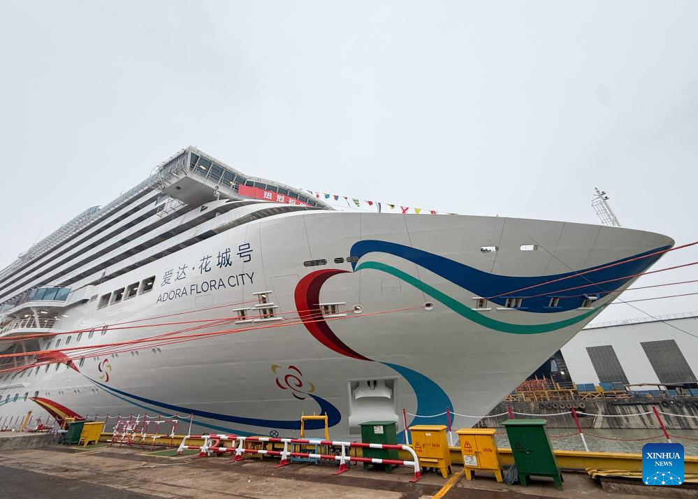 Foto bertarikh 16 Mac 2026 ini memaparkan kapal persiaran mega “Adora Flora City” di Shanghai, timur China. (Xinhua/Ding Ting)
